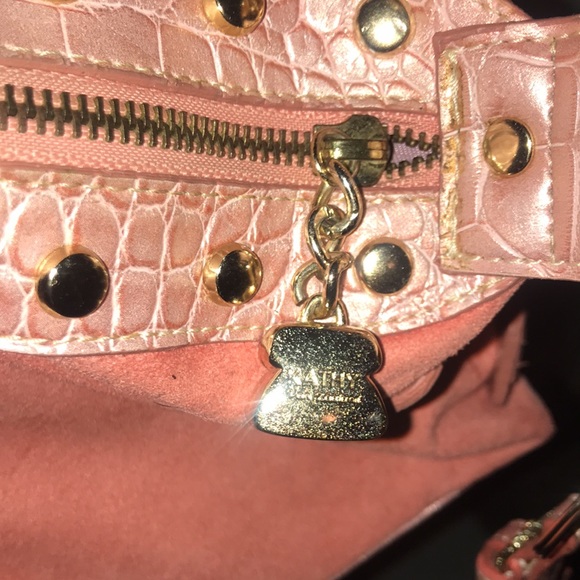 Handbag - Picture 7 of 8